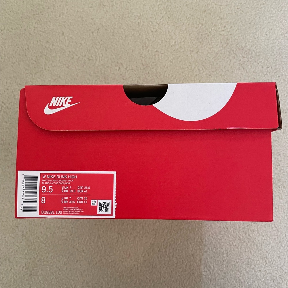 Nike Dunk High Womens ‘Black White’ - Picture 2 of 5